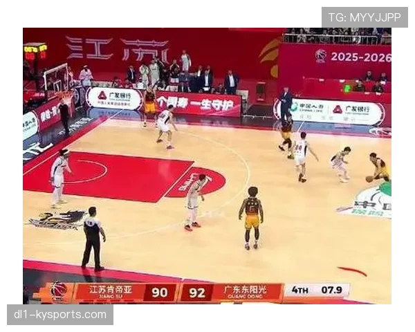 江苏爆冷广东绝杀战术复盘 吴羽佳1.9秒打板三分逆转 江苏爆冷广东绝杀战术复盘 吴羽佳1.9秒打板三分逆转